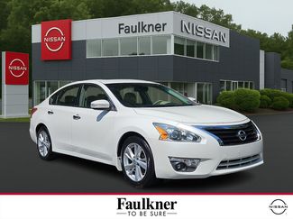 Used 2013 Nissan Altima 2.5 SL w/ Technology Pkg FWD video 1