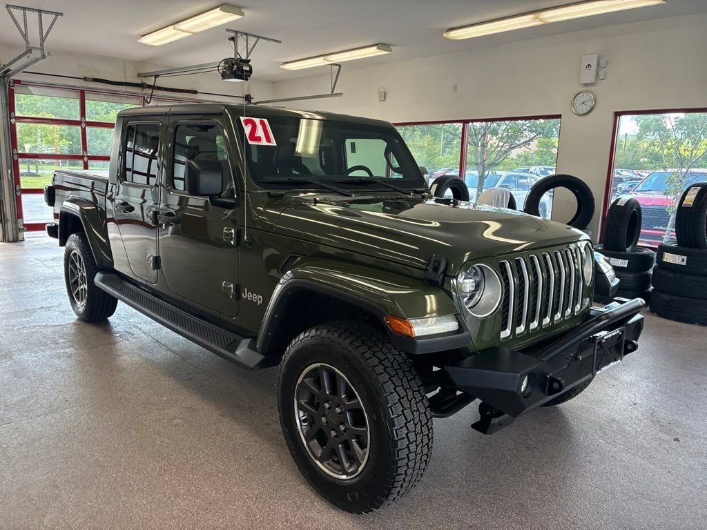 Used 2021 Jeep Gladiator Overland w/ Popular Equipment Package AWD/4WD image 1