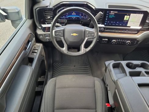 Certified 2025 Chevrolet Silverado 2500 LT w/ Convenience Package AWD/4WD image 18