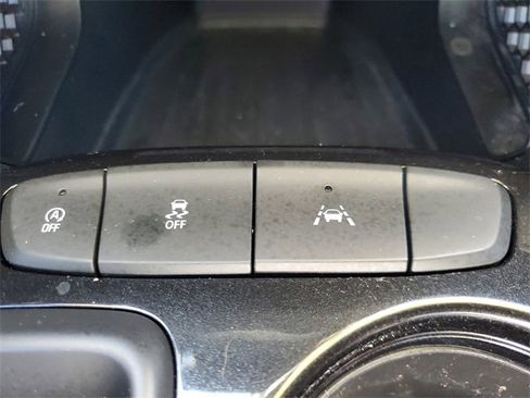 Used 2021 Chevrolet TrailBlazer LS image 30