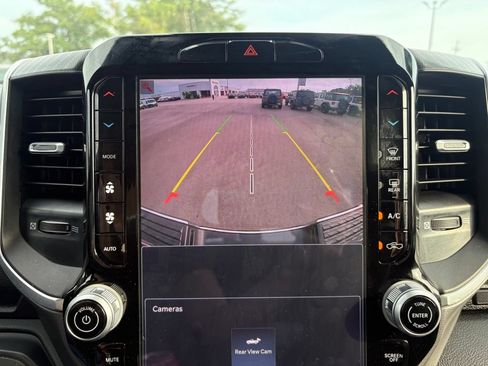 Used 2025 RAM 2500 Big Horn AWD/4WD image 22