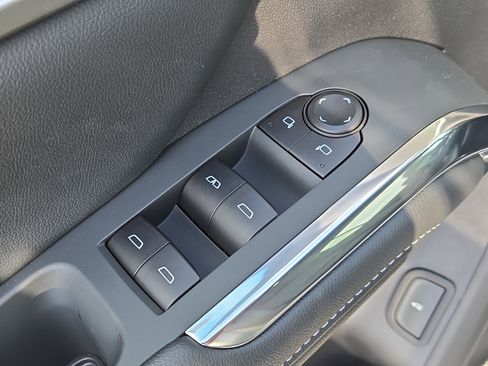 New 2026 Chevrolet Traverse LT w/ Driver Confidence Package image 19