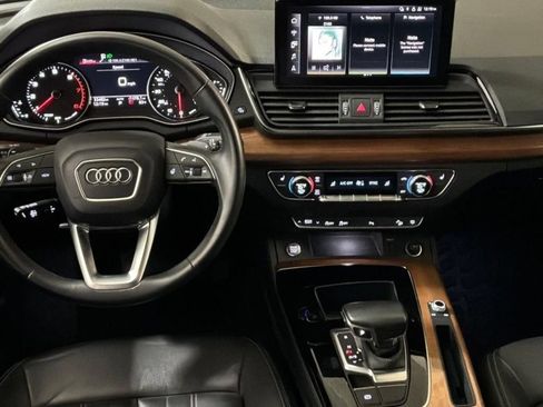 Used 2023 Audi Q5 2.0T Premium w/ Convenience Package AWD/4WD image 18
