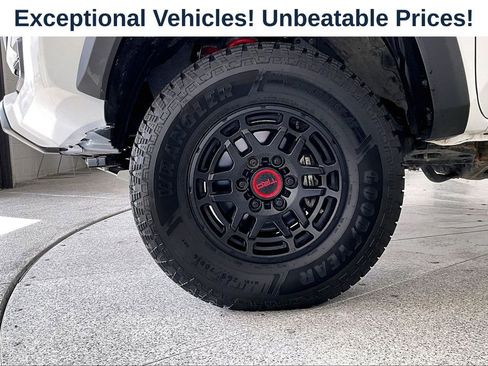 Used 2023 Toyota Tacoma TRD Pro AWD/4WD image 10