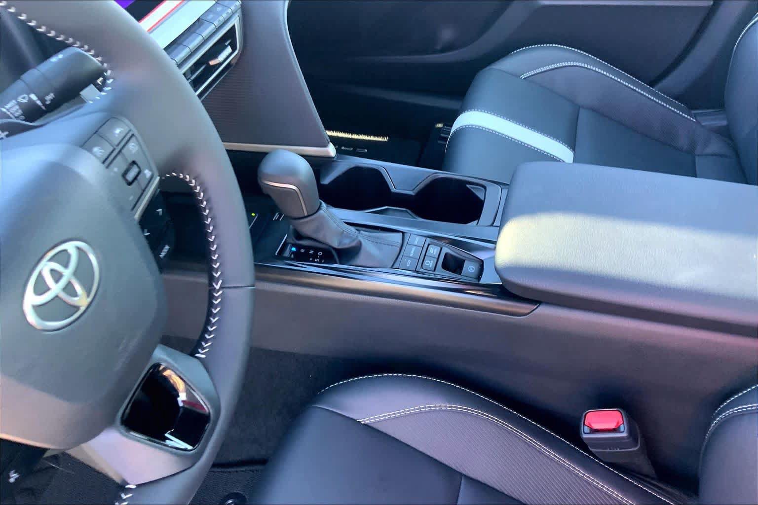 Certified 2026 Toyota Camry SE w/ Convenience Package FWD image 17