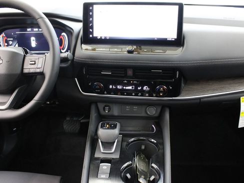 New 2026 Nissan Rogue Platinum w/ Platinum Premium Package image 23