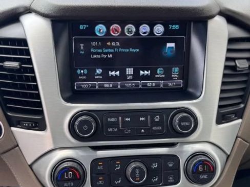 Used 2018 GMC Yukon SLT w/ Premium Edition RWD image 14