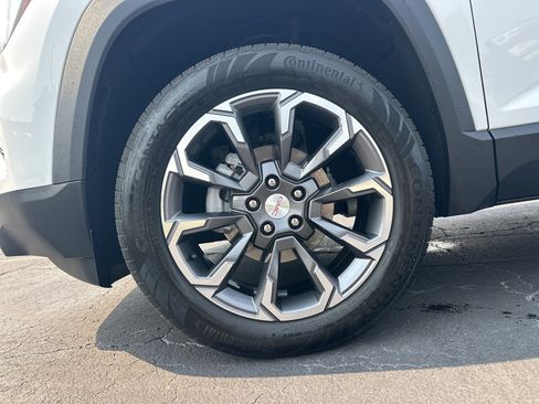 Used 2025 GMC Terrain Elevation w/ Elevation Premium Package FWD image 12