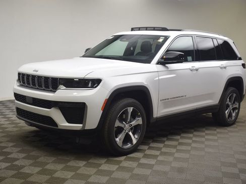 New 2026 Jeep Grand Cherokee Limited image 16