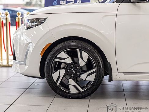 Used 2023 Kia Soul GT-Line FWD image 7