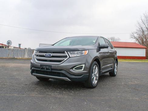 Used 2018 Ford Edge Titanium image 10