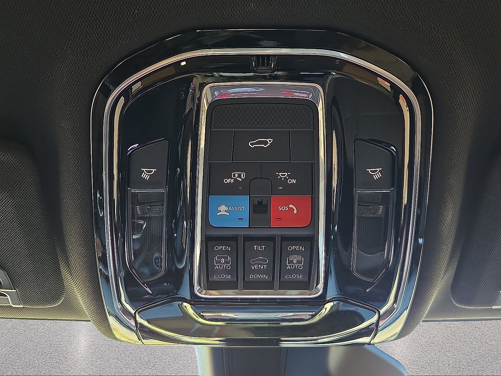 Used 2024 Jeep Grand Cherokee L Summit w/ Advanced Protech Group IV AWD/4WD image 22