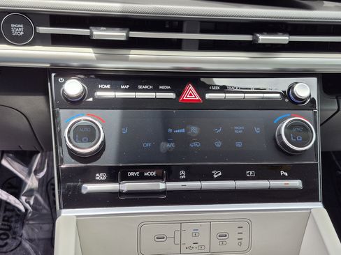 New 2026 Hyundai Santa Fe SEL FWD image 29