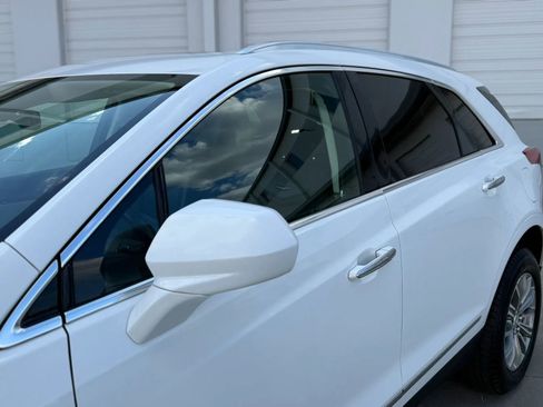 Used 2018 Cadillac XT5 Luxury w/ Driver Awareness Package image 15