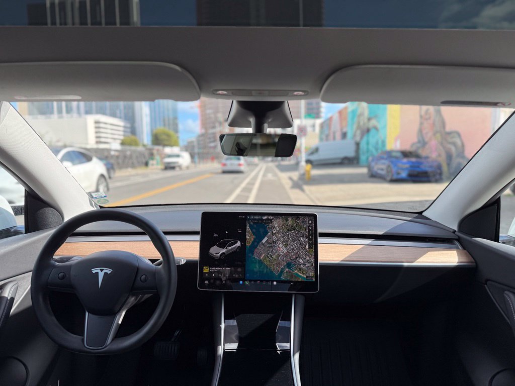 Used 2020 Tesla Model Y Long Range AWD/4WD image 16