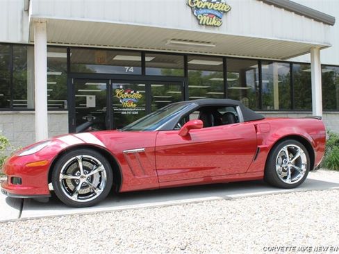 Used 2011 Chevrolet Corvette Grand Sport w/ Preferred Equipment Group RWD image 3