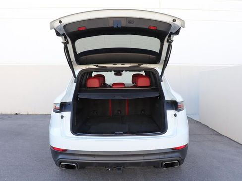 Used 2020 Porsche Cayenne image 22