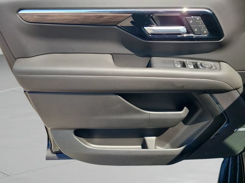 New 2026 Chevrolet Suburban LT w/ Comfort Package RWD image 20