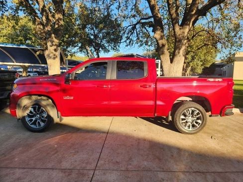 Used 2025 Chevrolet Silverado 1500 RST image 3