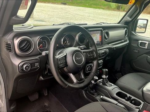 Used 2023 Jeep Wrangler Unlimited Sport AWD/4WD image 13