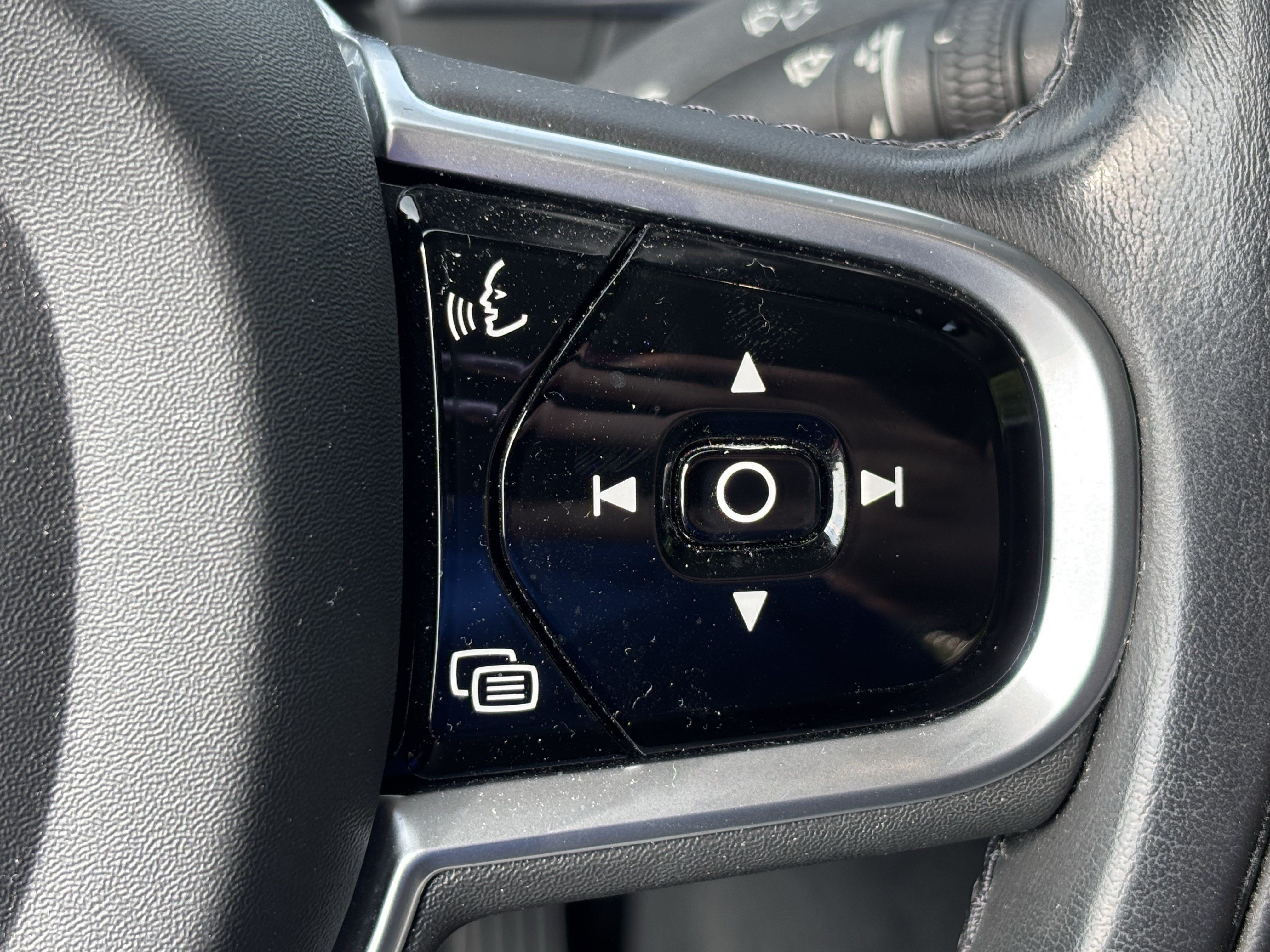 Used 2020 Volvo XC60 T5 Inscription w/ Protection Package Premier AWD/4WD image 20