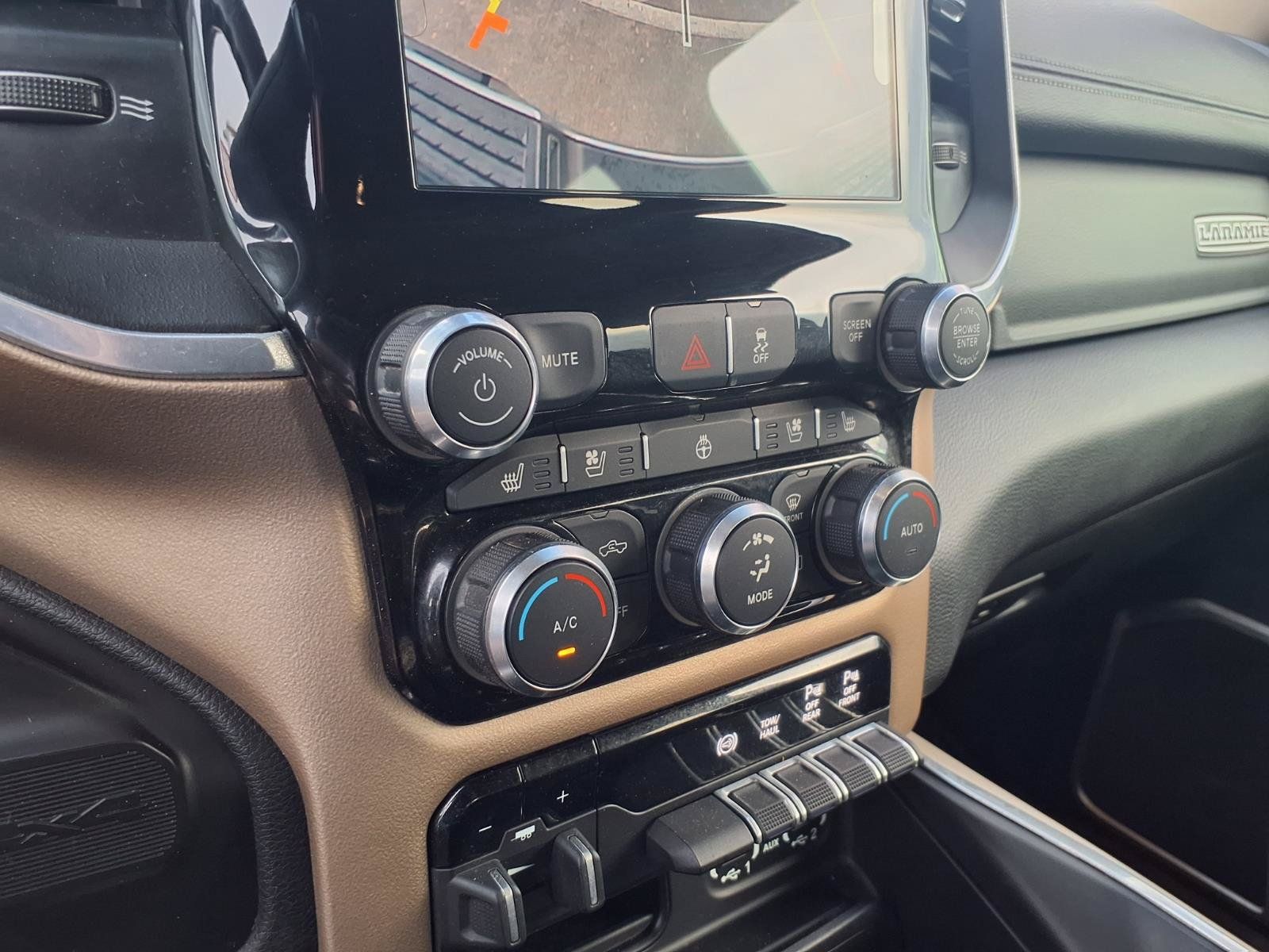 Used 2022 RAM 2500 Laramie AWD/4WD image 19
