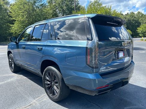 Used 2025 Cadillac Escalade Sport w/ LPO, ONYX Package RWD image 21