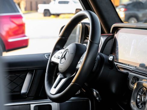 Used 2020 Mercedes-Benz G 550 image 17