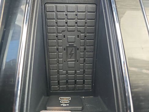 Used 2025 Lincoln Aviator 2WD image 17