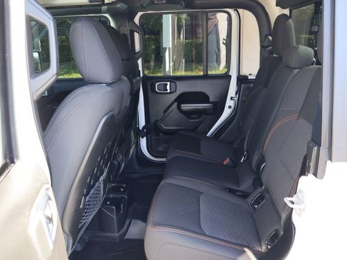 Used 2023 Jeep Gladiator Mojave w/ Trailer Tow Package image 19