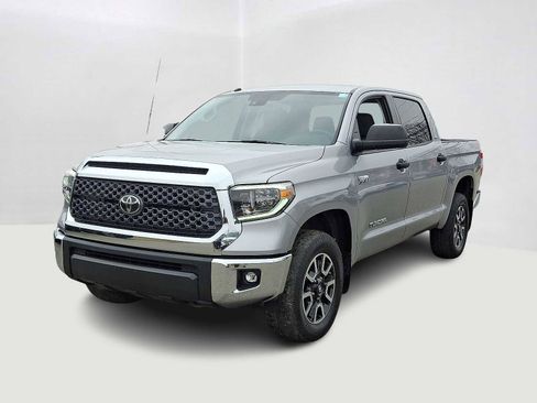 Used 2018 Toyota Tundra SR5 image 1