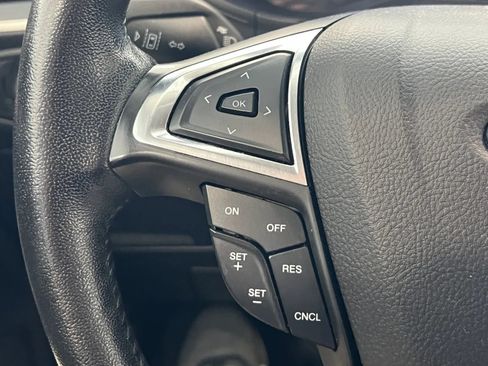 Used 2022 Ford Edge SEL AWD/4WD image 38