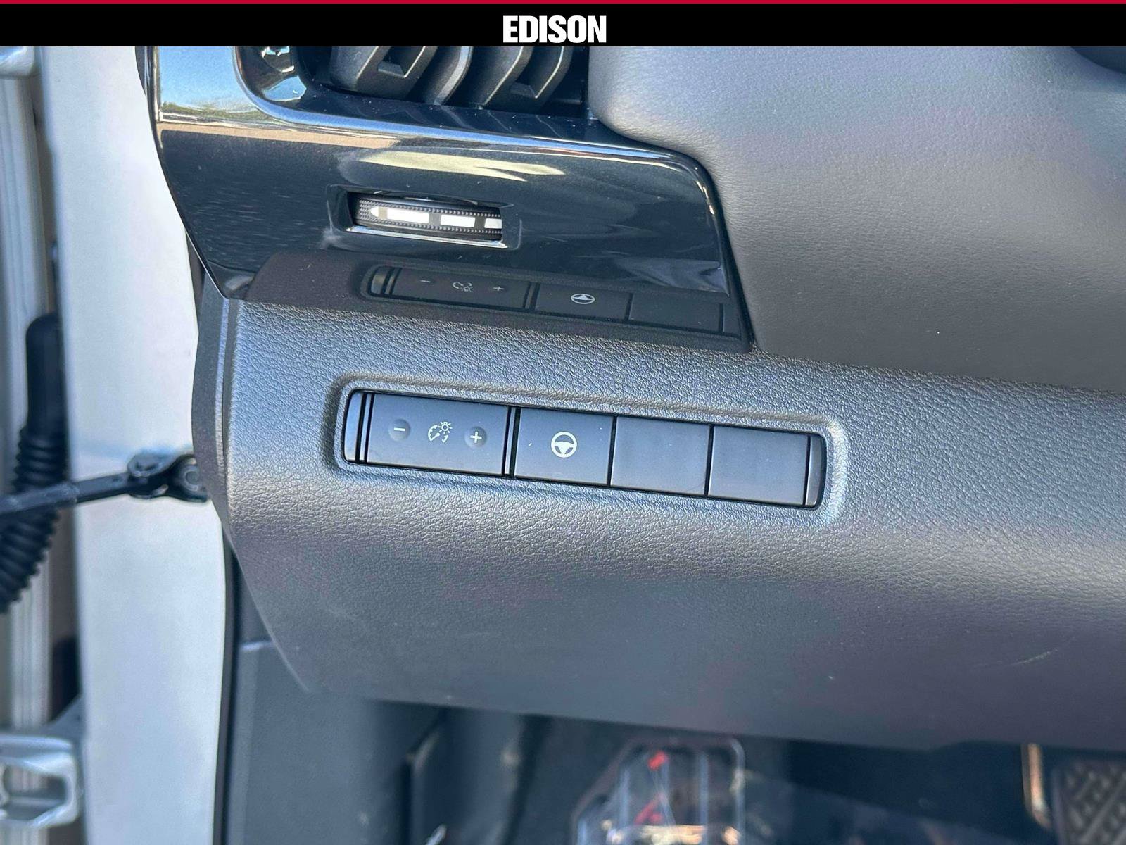 Used 2024 Nissan Pathfinder SV w/ Cargo Package AWD/4WD image 19