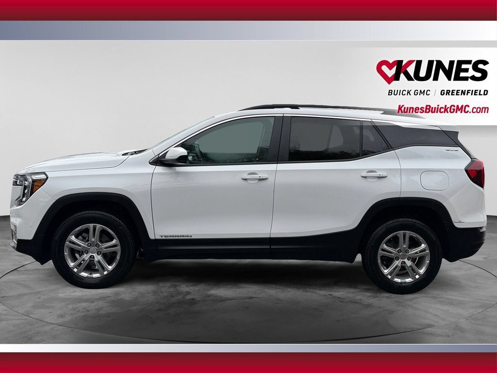 Used 2022 GMC Terrain SLE w/ Driver Convenience Package AWD/4WD image 6