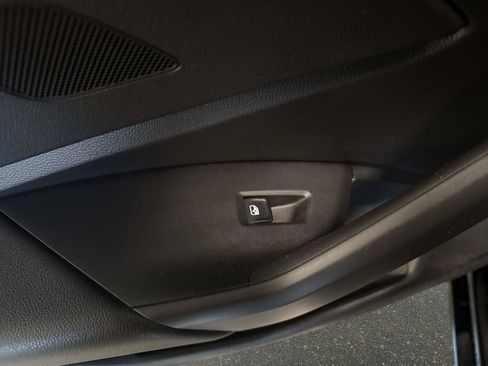 Used 2020 Volkswagen Jetta SE image 12