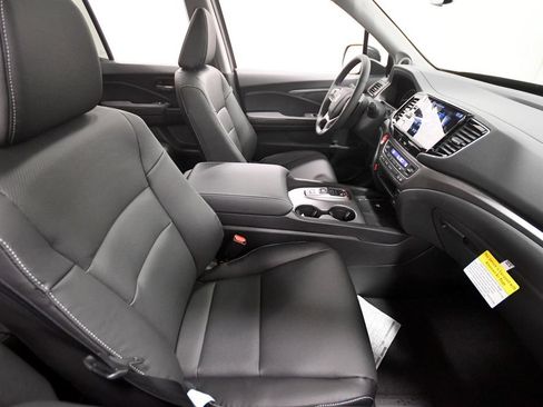New 2026 Honda Ridgeline RTL image 12