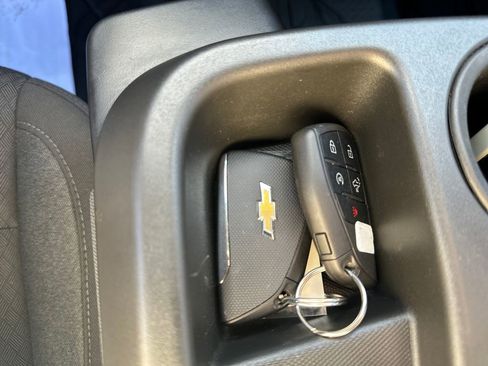 Certified 2022 Chevrolet Silverado 1500 RST image 18