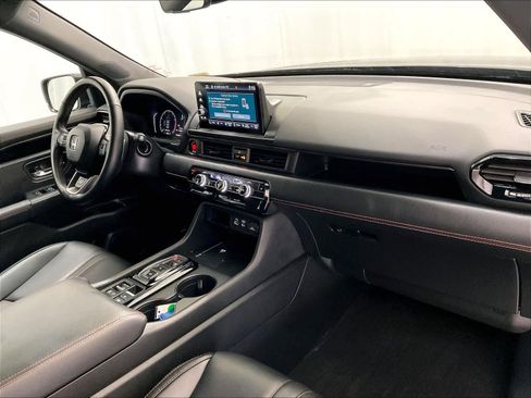 Used 2025 Honda Pilot TrailSport image 14