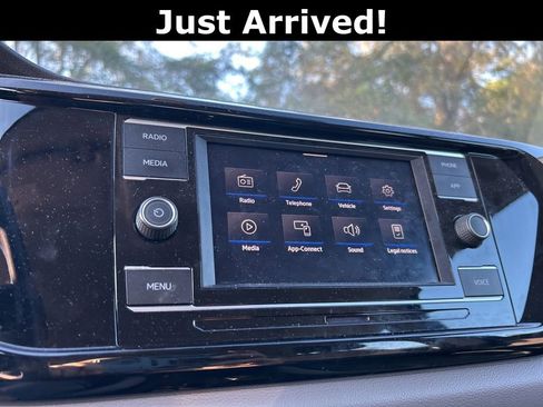 Used 2024 Volkswagen Taos S image 17