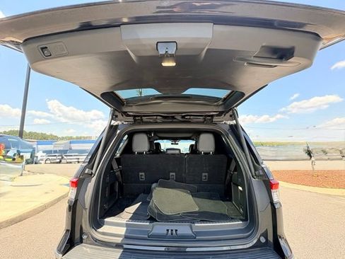 Used 2024 Lincoln Navigator Reserve AWD/4WD image 31