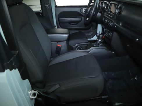 Used 2023 Jeep Wrangler Sport AWD/4WD image 29