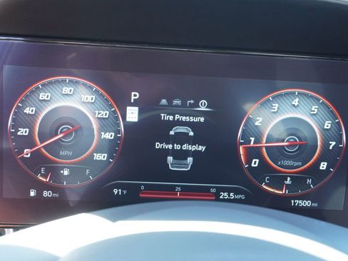 Used 2024 Hyundai Elantra SEL image 20