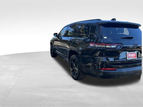 New 2025 Jeep Grand Cherokee L Altitude image 4