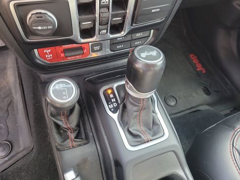 Used 2020 Jeep Wrangler Unlimited Rubicon image 24