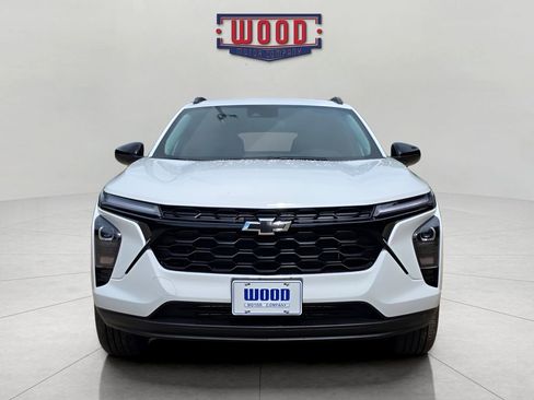 New 2026 Chevrolet Trax LT w/ Midnight Edition FWD image 5