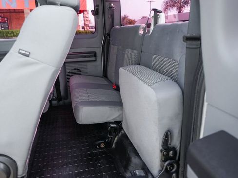 Used 2016 Ford F250 XL w/ Power Equipment Group AWD/4WD image 22