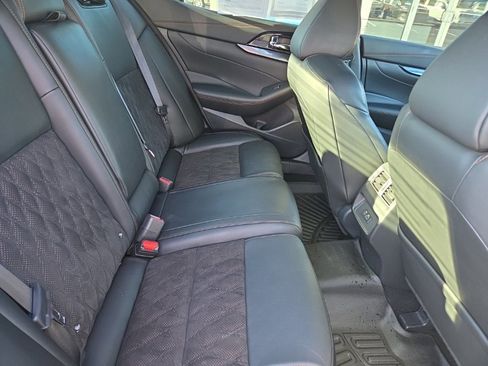 Used 2021 Nissan Maxima SR w/ Sport Mat Group image 11