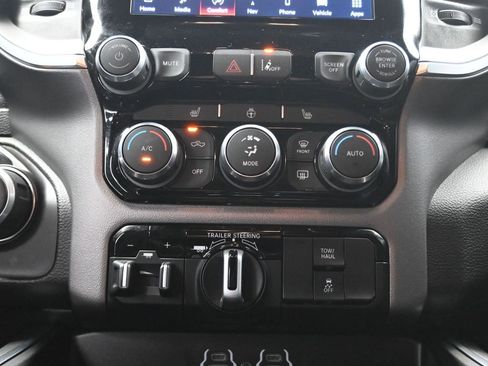 Used 2024 RAM 1500 Big Horn w/ Trailer Tow Group image 31