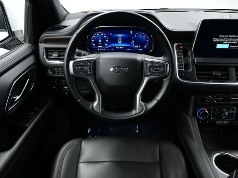 Used 2023 Chevrolet Tahoe Z71 w/ Luxury Package AWD/4WD image 9