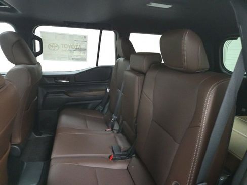 New 2026 Toyota Land Cruiser Base image 18